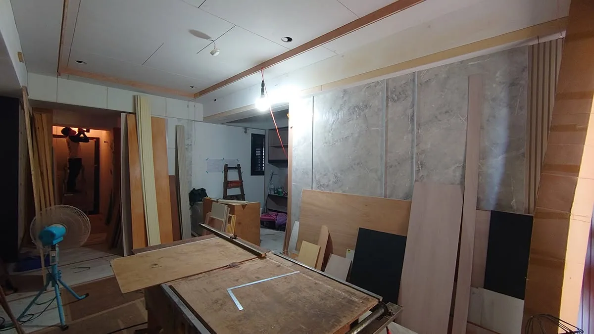 浴室天花板安裝白色方形鋁製扣板完工畫面